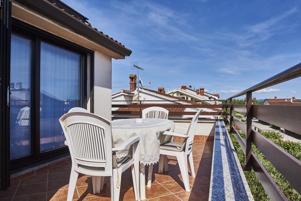 Lovely Roses Umag Exterior foto